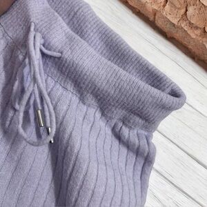 Women "Free People" lavender soft fuzzy lounge pants. Size M Medium